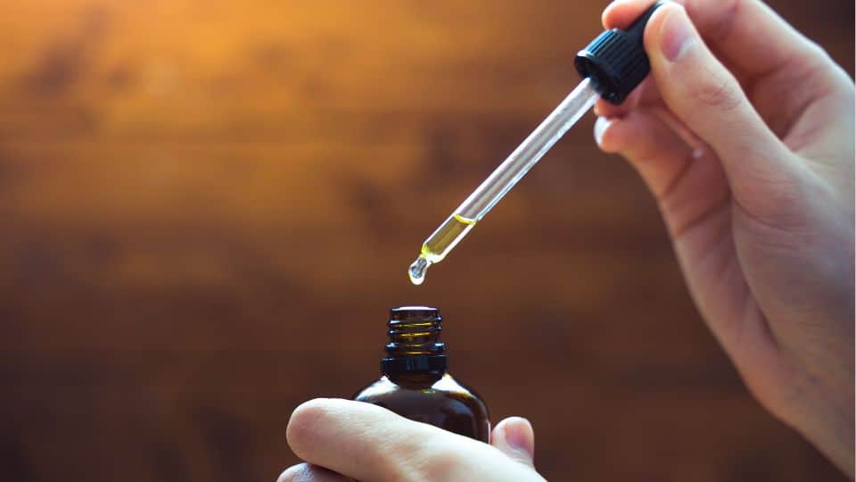 האם טיפות CBD יכולות לסייע עם דיכאון אחרי לידה?
