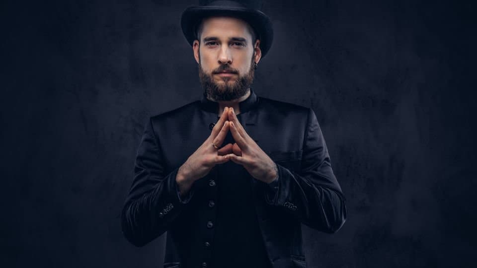 5 עובדות מפתיעות על מופע של אמן חושים (מנטליסט)